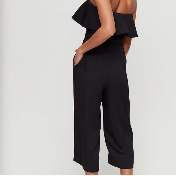 VGUC Aritzia Babaton Flutter Jumpsuit Romper Black Size 00 - Picture 3 of 16